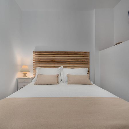 Niovi Seaview Apartments 阿约伊阿波斯托洛伊 外观 照片